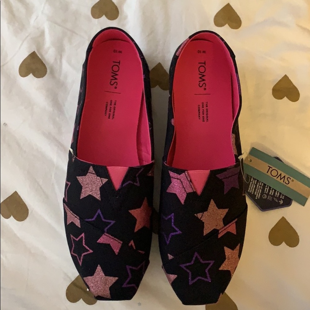 TOMS shoes